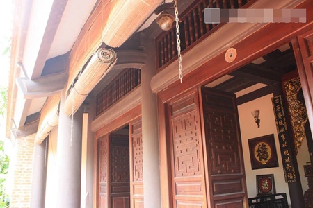 Về thăm nh&agrave; cổ sang trọng của danh h&agrave;i Xu&acirc;n Hinh